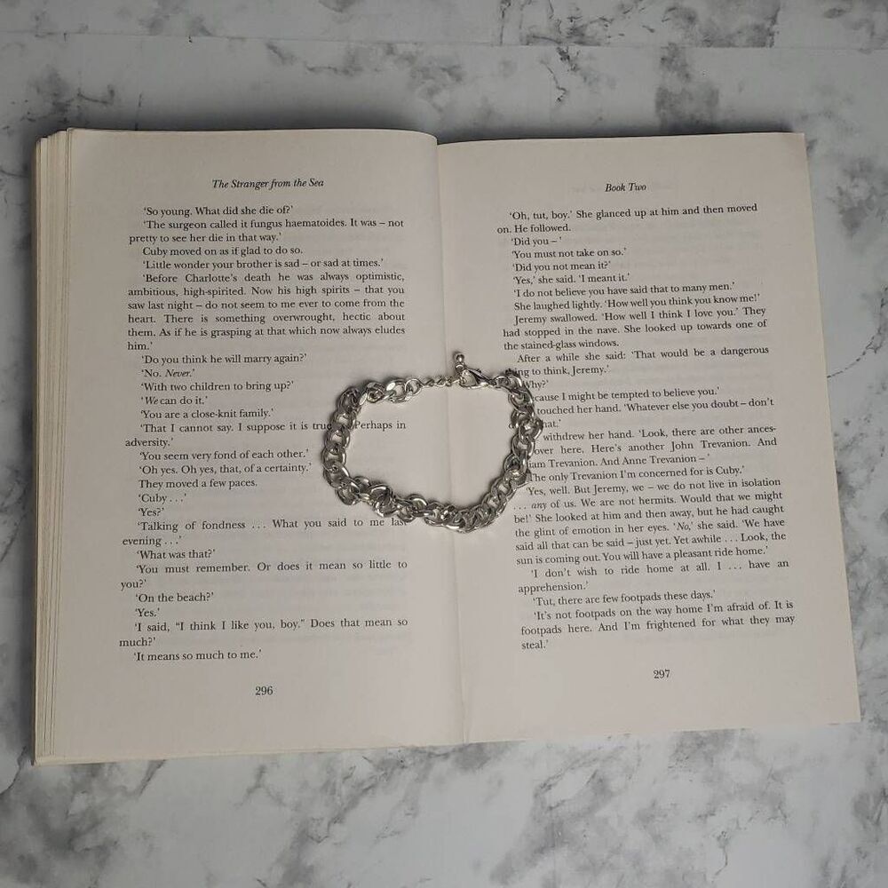 ‎Silver Chain Bracelet - Picture 2 of 6